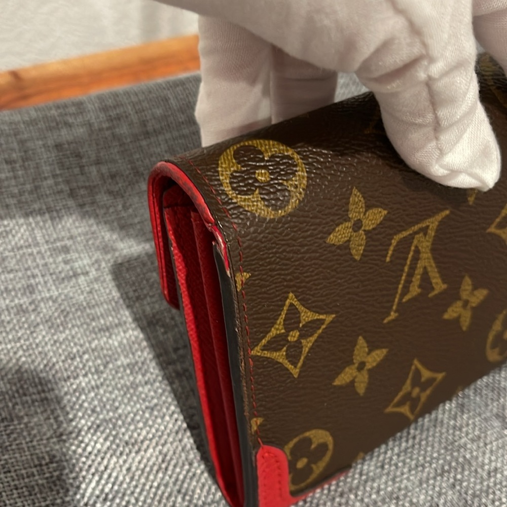 01. LOUIS VUITTON Sarah Retiro Monogram Canvas Wallet Brown/Cerise - Picture 16 of 16